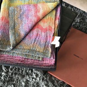 SUPER SALE 🎉NWT Missoni Tatiana Throw
